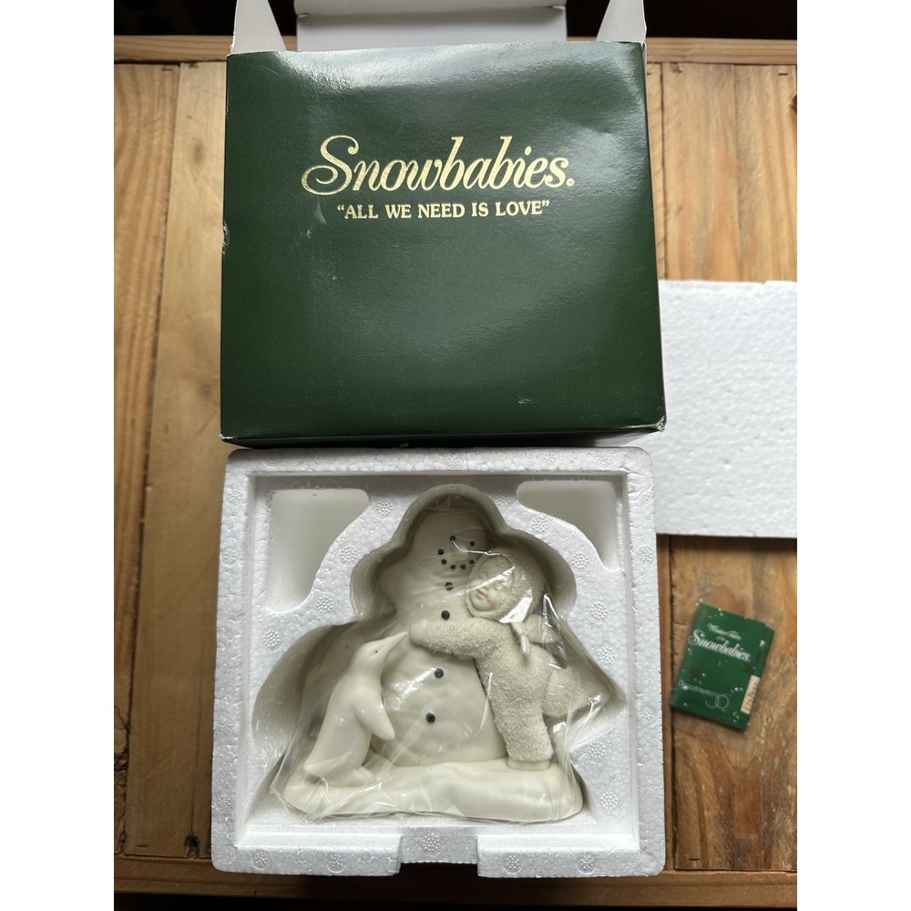 Dept 56 Snowbabies All We Need Is Love‎ Hugging Snowman Porcelain With Box